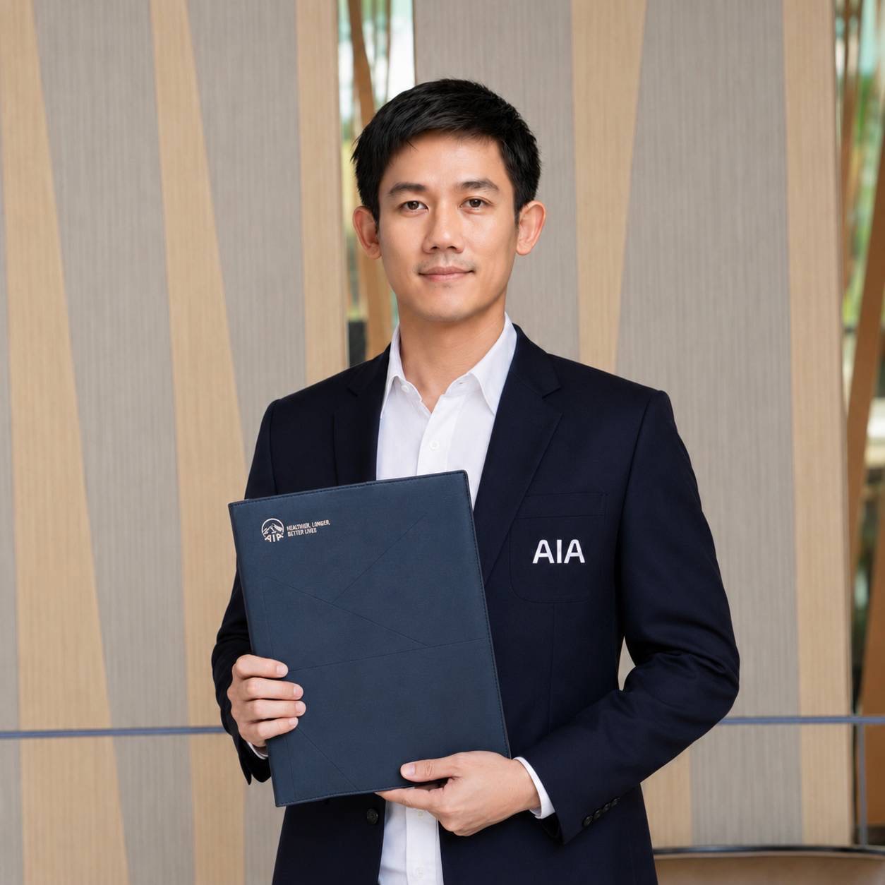 ตัวแทนประกันชีวิตเอไอเอ, คุณวิรัตน์ เพ็ชรสมบัติ